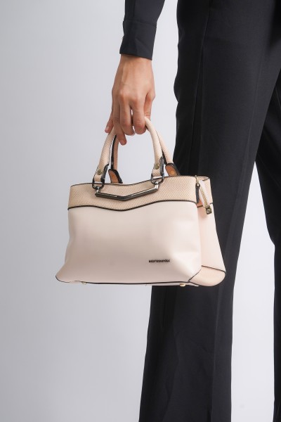 Sac rosé à bandoulière...